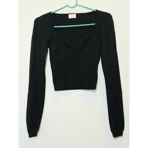 Wilfred Aritzia Womens small boxy cropped sweater fitted spring summer